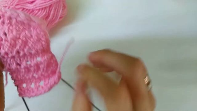 Красивый и утонченный  ажурный узор для кофточки из альпаки.