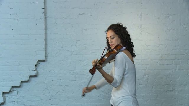 Eugène Ysaÿe Sonata no.2 for solo violin Op. 27 Malinconia performed by Andréa Tyniec