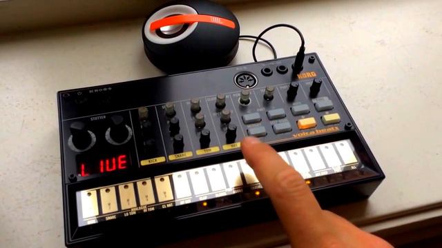 Smart 9000 making hip hop beat on Korg Volca Beat смотреть онлайн
