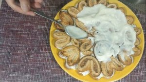 ЛЕНИВЫЙ НАПОЛЕОН из слоеного печенья Ушки. Рецепт ленивого торта Наполеон