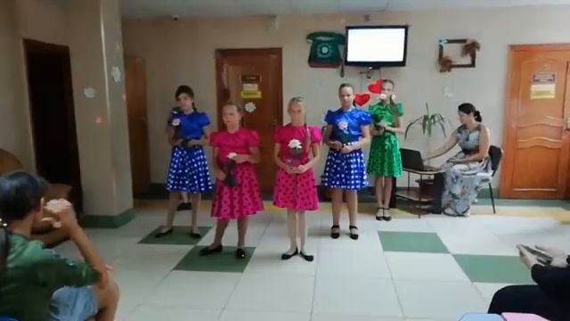 Выступление воскресной школы храма прп. Серафима Саровского в кризисном центре смотреть онлайн