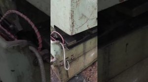 5822М Станок резьбошлифовальный универсальный
