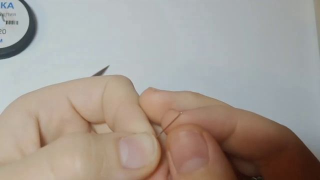 Что делать если леска толще чем ушко в иголке, и не пролазит через него? смотреть онлайн