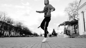 Парень круто танцует шафл?✨ Новая связка?