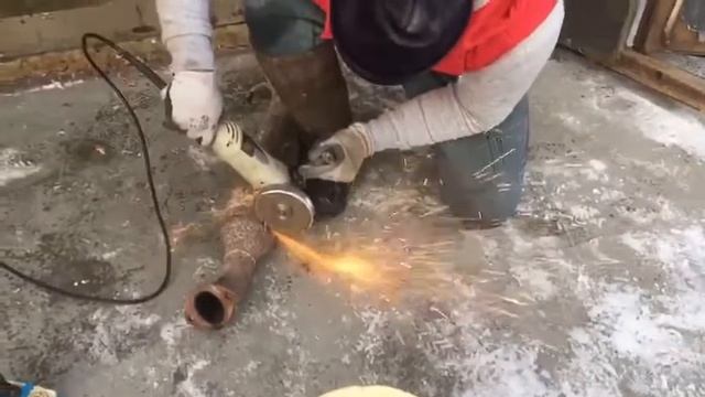 Демонтаж катализатора на Toyota avensis