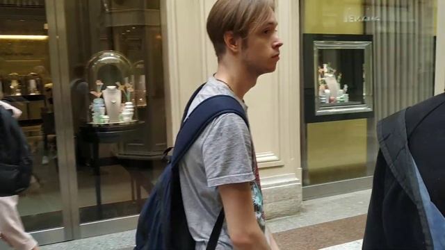 Мороженое СССР. 100 рублей смотреть онлайн