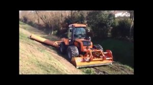 Косилки кусторезы навесная Ferri MKD и смещаемая TLP на тракторе