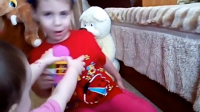 Анжелика собирает конструктор Girls Dream! смотреть онлайн