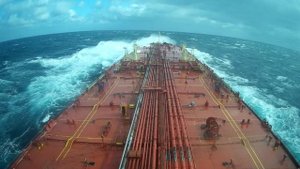 Шторм в Атлантике