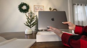 macbook air 2020 unboxing space grey // macbook air 2020 unboxing and accessories