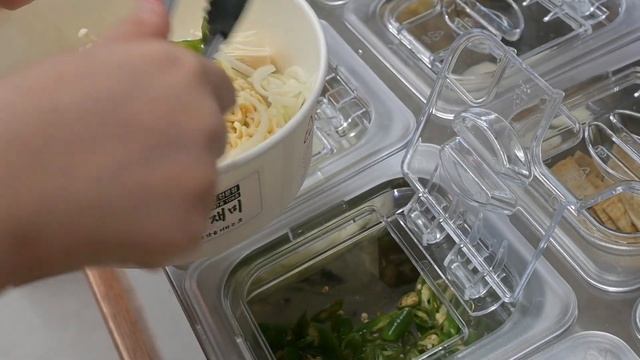 대형 프렌차이즈가 작정하고 만든 무인 라면집?street food?korean food?Auto Food смотреть онлайн