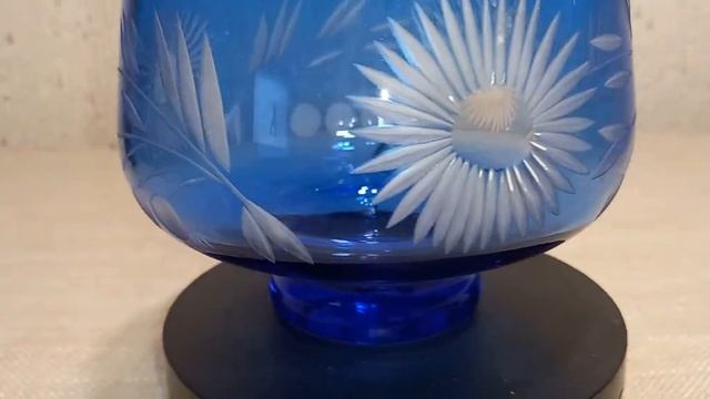 ВИНТАЖНАЯ ВАЗА КОНФЕТНИЦА, ФРУКТОВНИЦА СИНИЕ СТЕКЛО, ШИКАРНЫЙ РИСУНОК смотреть онлайн