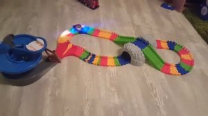 Игрушка Гибкий трек с машинками