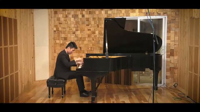 Lv. Beethoven Eroica Variation Op.30 part I смотреть онлайн