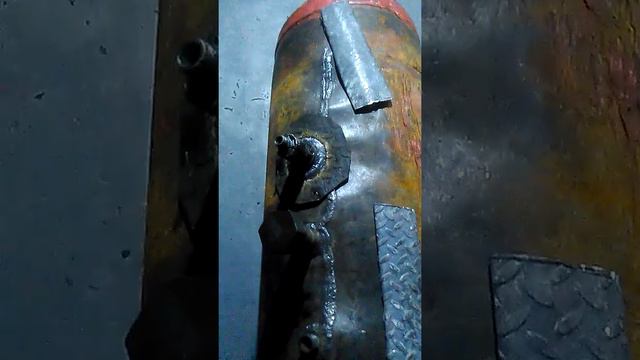 Становится страшно ездить на таких поездах.