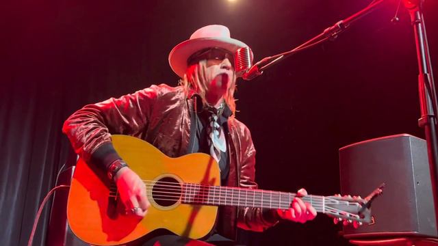 David Eugene Edwards (Wovenhand) - White Bird - solo in Copenhagen l May 5 2023 смотреть онлайн