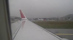 Boeing 737 - 800 landing in Trondheim airport Vaernes