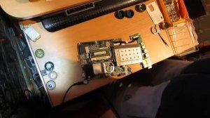 Acer Aspire One ZG5 Перегрев. Разборка. Замена термопасты. Ремонт системы охлаждения. Сборка.