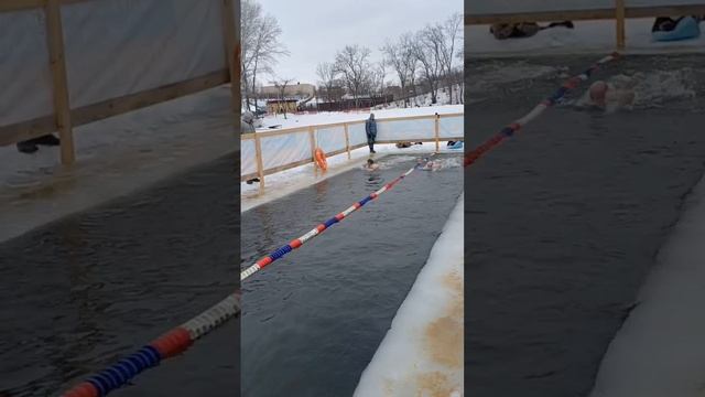 🏅 Председатель совета отцов Андрей Згонников, занял 1 место в первых соревнованиях по зимнему плава