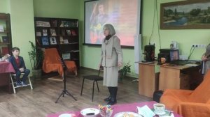 Надежда Саушина стихотворение "На братских могилах не ставят крестов"