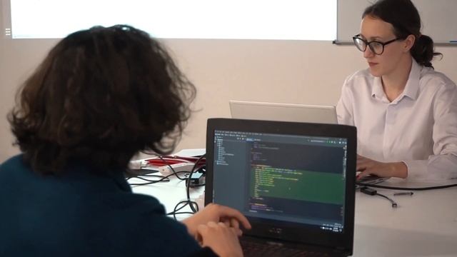 Мария Цветкова - преподаватель в Attractor School Almaty смотреть онлайн