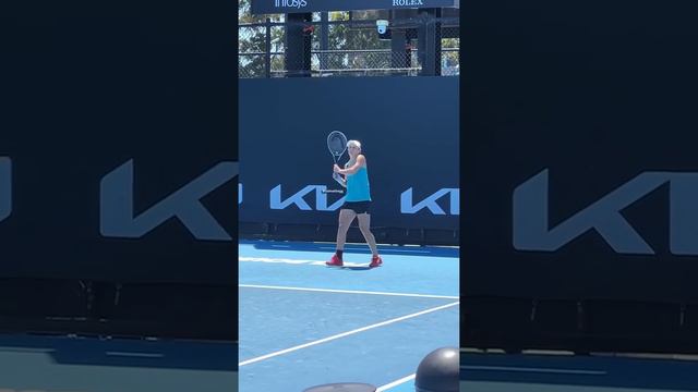 ASH BARTY Slow Motion