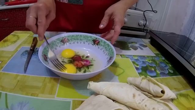 Живём в деревне \ Жареные пирожки которые быстро приготовить \ Две начинки! смотреть онлайн