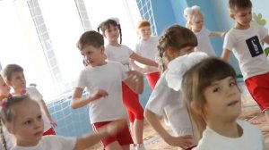 Это вечный двигатель, Вечный прыгатель, Бегатель, толкатель ,Скакатель и хвататель.