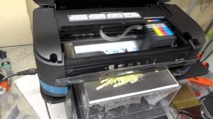 Планшетный принтер для прямой печати на впитывающих поверхностях эконом-класса