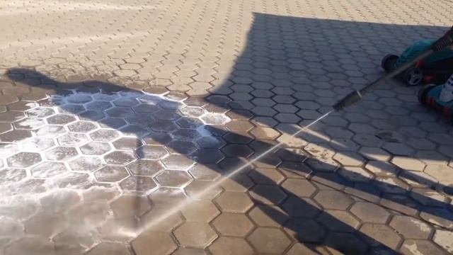 Видео-обзор - мойка высокого давления Bosch Aquatak 35-12 смотреть онлайн