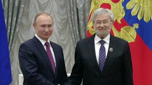 Владимир Путин вручил премии молодым деятелям культуры и за произведения для детей и юношества