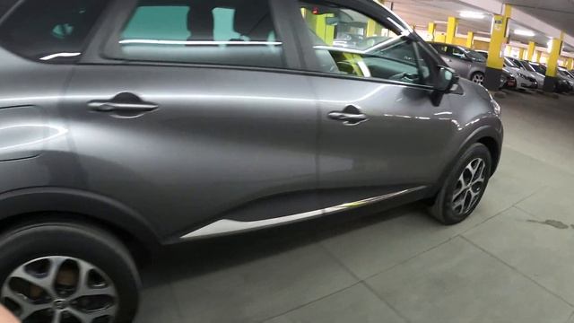 Renault Kaptur I 1.6 CVT (114 л.с.) 2017 смотреть онлайн