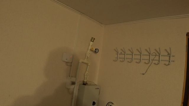 Как сэкономить на электрическом отоплении.Установка пульта управления (беспроводного типа) на котёл смотреть онлайн