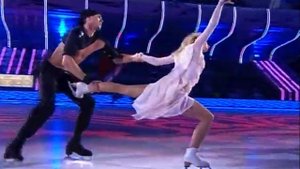 Julia Kovalchuk & Roman Kostomarov - Ice Age 2009 Week 12