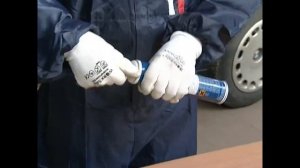 Монтаж лобового стекла и Нанесение герметика на стыки металла