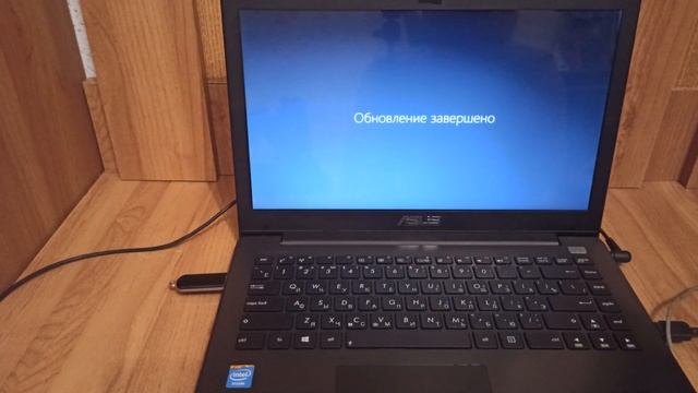 Как установить и настроить Windows 10 64 bit своими руками на ноутбуке ASUS F402C. смотреть онлайн