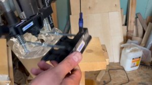 Dremel 4000 против 8220, сравнение, тест сетевого и аккумуляторного гравера