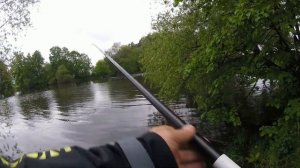 Боковой кивок. Ловля карася на безмотыльную мормышку.