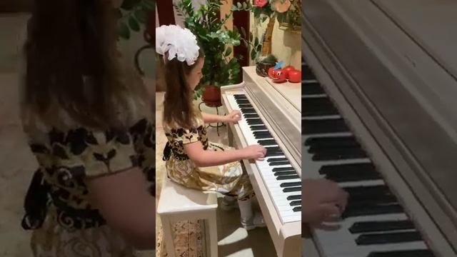 Веселый Помидор И Хисамутдинов Краус Кристина смотреть онлайн