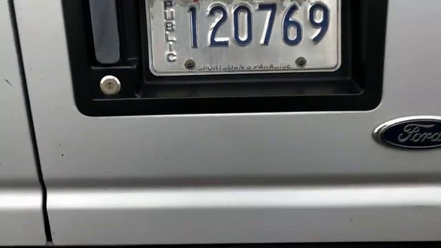 1998 Ford Club Wagon 12 Passenger Transport Van VN3187 Lot#195 смотреть онлайн