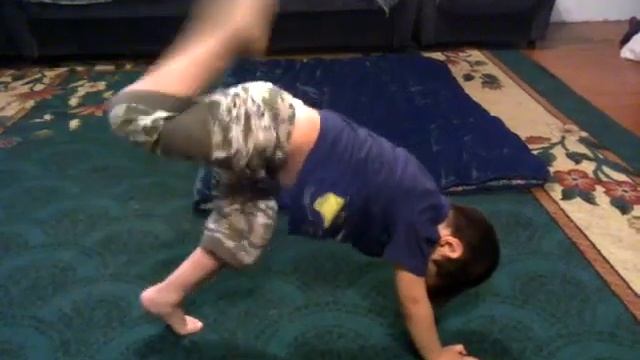 детский брейк данс Таджикистан Бибой Часур, бачаи бибой Ума смотреть онлайн