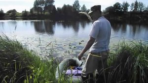 Одноместная лодка на воде. Муссон R 195. Часть 4.
