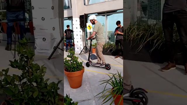 Lanzamiento de monopatines eléctricos KickScooter ES1 y ES2 de Segway Ninebot en la Argentina