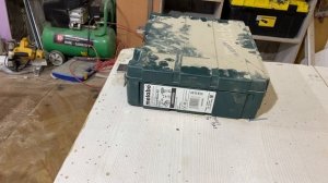 Фасад для кухни покрытый HPL-пластиком из стеновой панели. Мебельные эксперименты