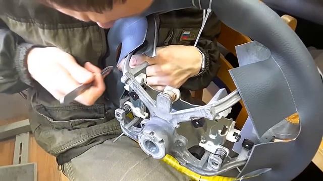Перетяжка руля с деревянными вставками