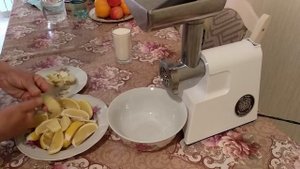 Лимон с имбирем, перетертые с сахаром