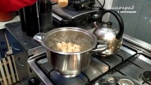 Розлив вина в бутылки и укупорка. №198