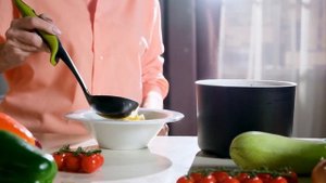 Электрическая сковорода с пароваркой от LEOMAX. Артикул: 202539