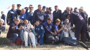 Приземление Американских и Российских Космонавтов.