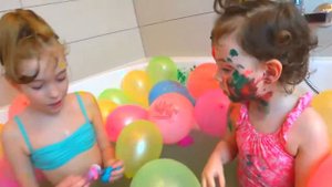✿ БЕСПРЕДЕЛ в Ванне. Bathroom Party.  Захотелось так же, как- мис Кети купается в ванной...